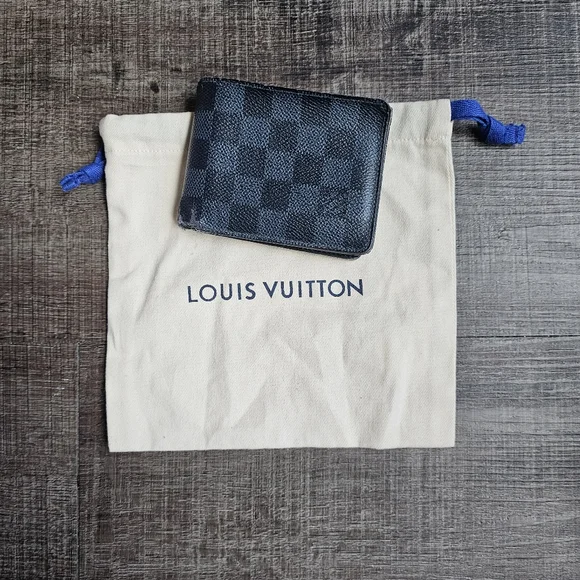 LOUIS VUITTON - wallet - Picture 5 of 14